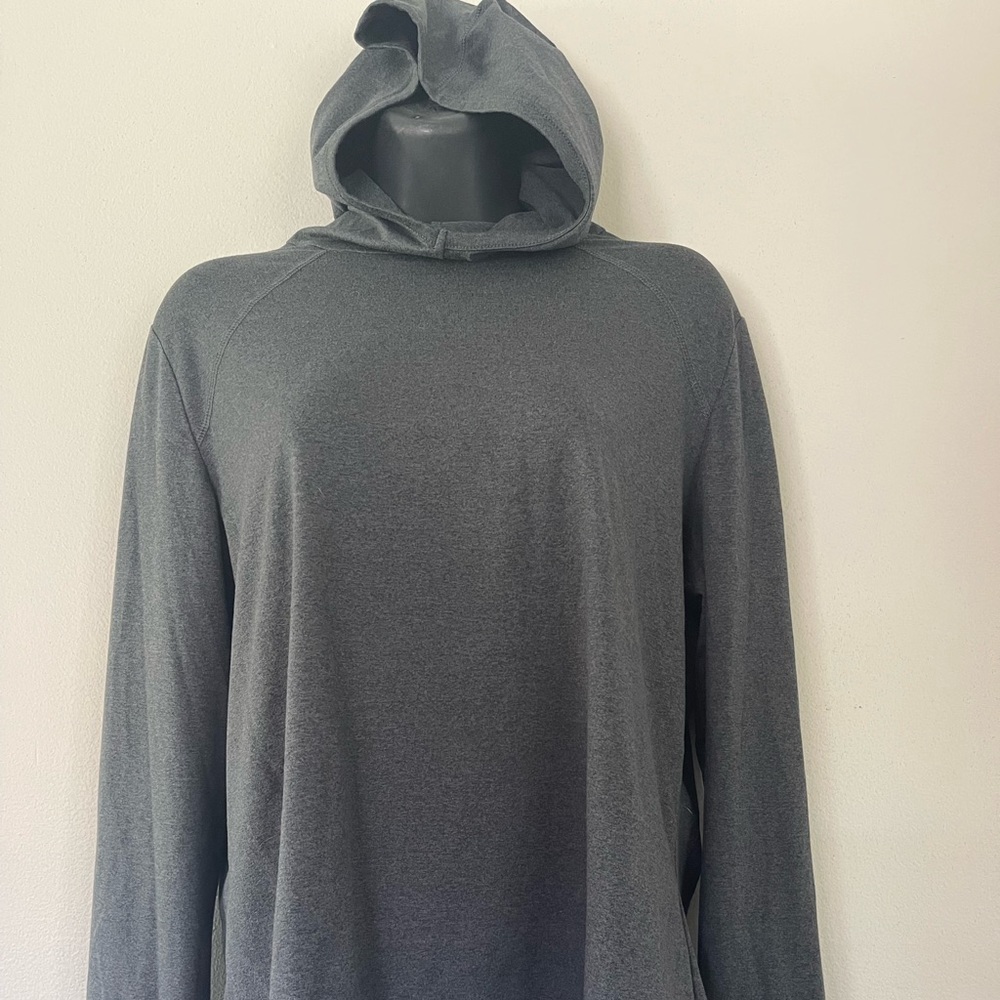 Long sleeve golf tee